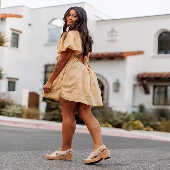 ✨️NIB✨️Clarks Giselle Dove Womens Black Wedge Sandals with Cork Heel SIZE 7.5W - Picture 8 of 10
